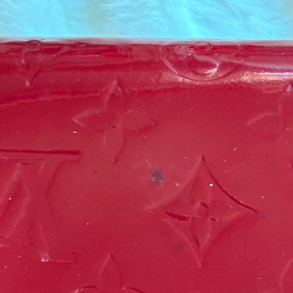 Louis Vuitton Red Wallet - Picture 4 of 13